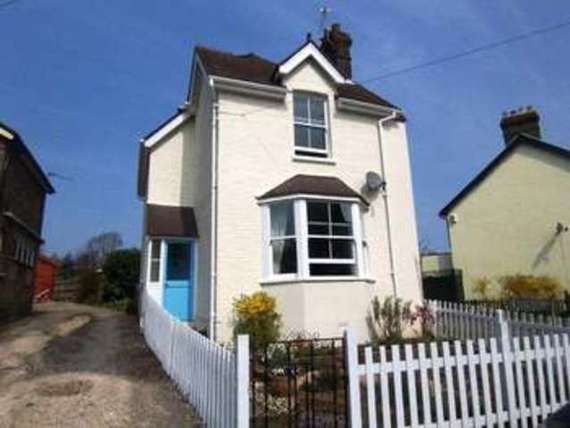 2 bedroom Detached f...